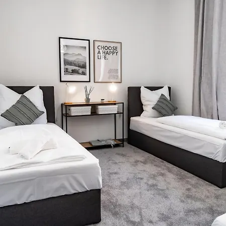 Ruhige, Zentrale Fuer 8 Mit Parkplatz Apartmán Coburg