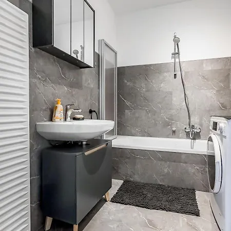 Ruhig, Zentral-coburg - Kostenloser Parkplatz - Familienfreundlich - Waschtrockner Apartment *